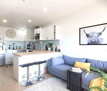 Modern 1-Bedroom Apartment in the Heart of Albany - Photo 2