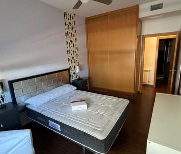 Piso de alquiler en Avenida Reina Sofia, 34, Sur - Photo 6