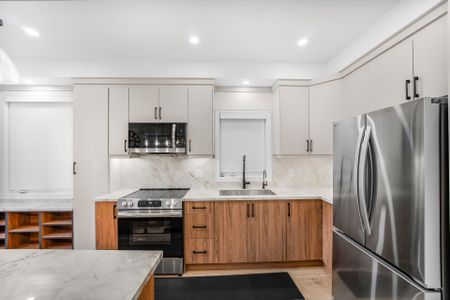 For Lease - 49 Campwood Crescent, Brampton, Ontario - Photo 4