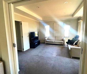 Mission Heights, 4bedroom family home - Photo 3