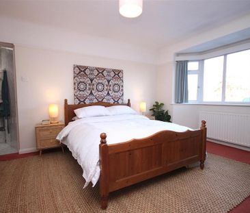 2 bedroom detached bungalow to rent - Photo 1