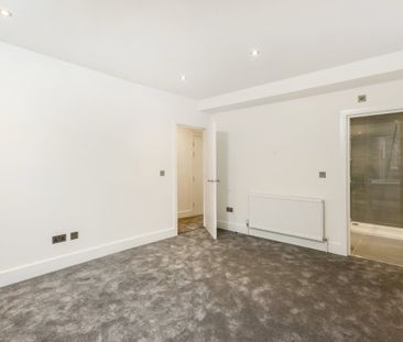 3 bedroom flat to rent - Photo 6