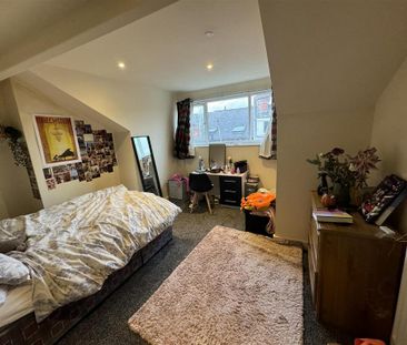 5 bedroom terraced house to rent - Photo 4