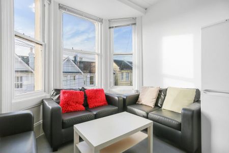 6 bedroom house to rent - Photo 2