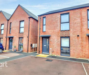 3 bedroom semi-detached house to rent - Photo 5