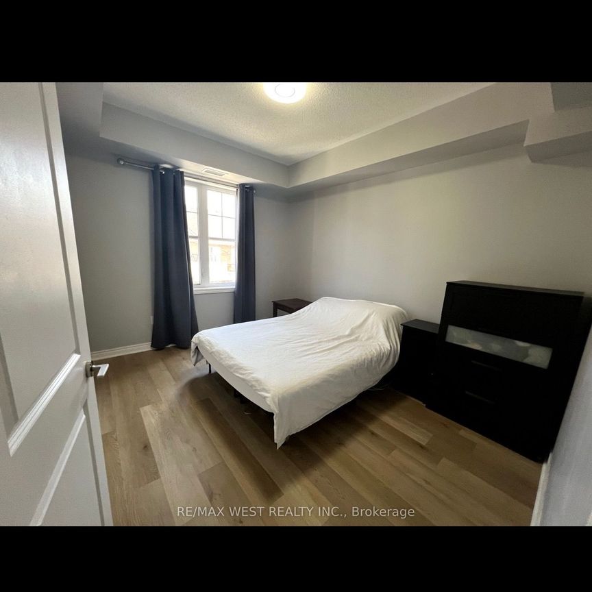 For Lease - 269 Georgian Drive Unit# 305, Oakville, Ontario - Photo 1