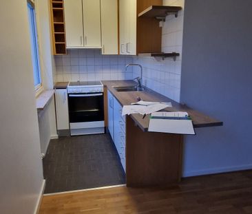 Östra Stallmästaregatan 12 - Photo 2