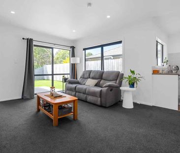 2/10 Keitha Place, Glenview, Hamilton - Photo 1