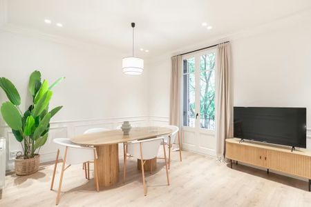 Carrer de Bailèn, Barcelona, Catalonia 08037 - Photo 3