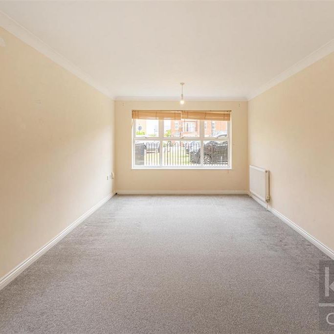 2 bedroom ground floor flat to rent - Photo 1