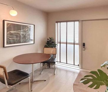 Modern Duplex - 2 Bed, 1 Bath - Photo 1