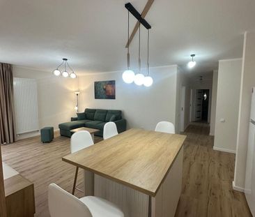 Apartament 3 camere,90mp,2 bai,1 pivnită,2 balcoane,bloc nou - Fotografie 1