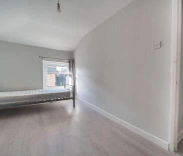 3 bedroom maisonette to rent - Photo 5