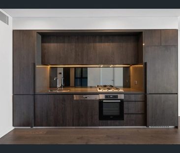 Nearly New Luxury Apartment l One Bed Plus Study - Photo 1