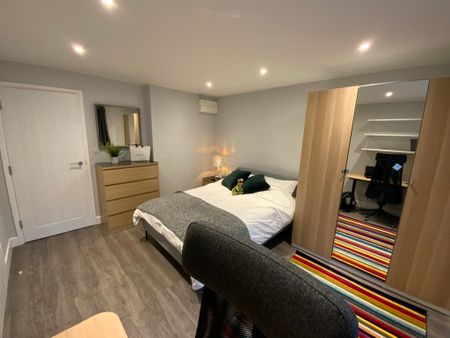 2 Bed Student Accommodation - Photo 3