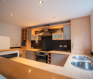 2 Bed Flat, City Quay, L3 - Photo 4