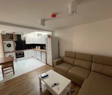 5 bedroom terraced house to rent - Photo 1