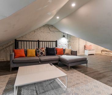 $1,399 / 2 br / 1 ba / 600 sqft 210 Wilson st unit A - Photo 6