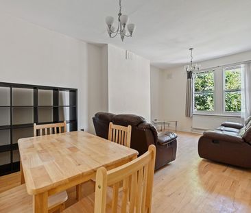 3 Bed Maisonette, Ormiston Grove, W12 - Photo 2