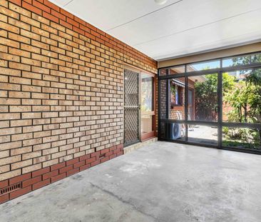 Low Maintenance Unit in Prime Location - Photo 1