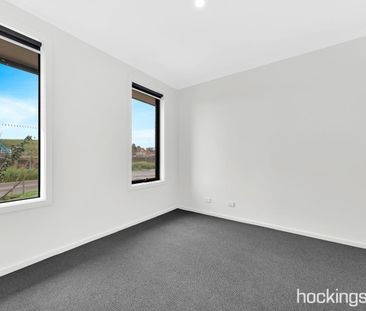 BRAND NEW FAMILY HOME IN DONNYBROOK - Photo 2