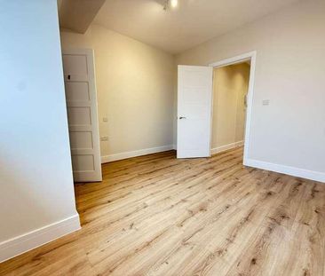 Mottingham Road, London, SE9 - Photo 1