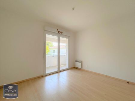 Location Appartement 3 pièces 71m² ST SEURIN SUR L ISLE 33660 - Photo 5