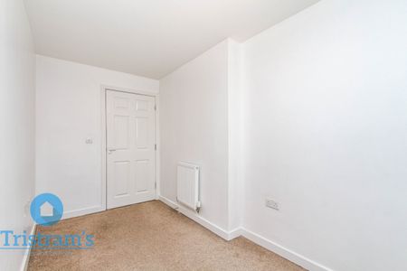 References Pending - 2 bed Apartment - Photo 4