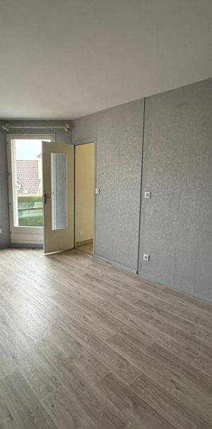 Appartement Saint Fargeau Ponthierry 1 pièce(s) 33.43 m2 - Photo 1