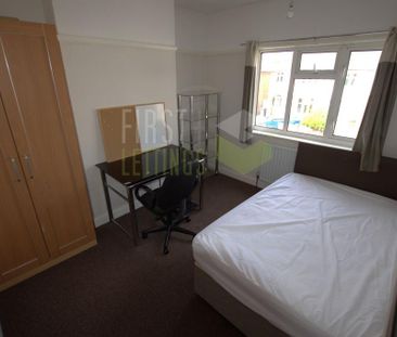 3 bedroom semi-detached house to rent - Photo 6