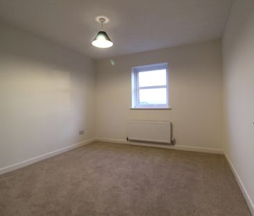 47 Bernard Street, Woodville, Swadlincote, DE11 8BZ - Photo 2