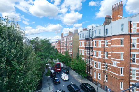 BILLS INCLUDED - A well presented and modern studio flat in Philbeach Gardens, London SW5 - Photo 5