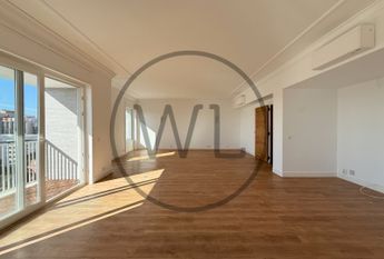Apartamento T5+1 em Lisboa