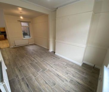 27 Crocus Street, Belfast, BT12 7AP - Photo 2