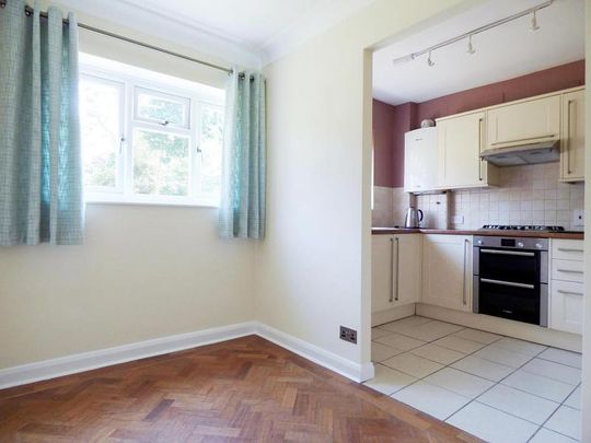 2 bedroom maisonette to rent Reigate Road, Reigate, RH2 - Photo 1