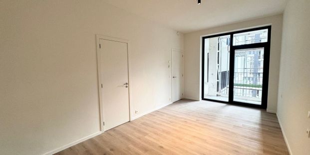 Appartement te huur in Sint-Lambrechts-Woluwe voor € 1.925 met 2 slaapkamers - Photo 1