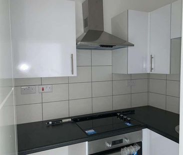 |ref: |, Dyer Road, Southampton, SO15 - Photo 3