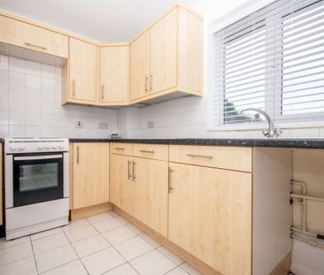 1 bedroom flat - Photo 3