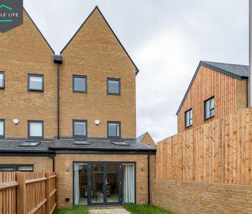 4 bedroom terraced house to rent - Photo 5