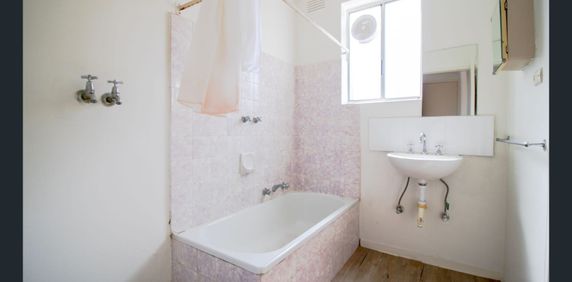 In a fabulous location - Photo 2