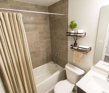 For Lease - 15 Queen Street Unit# 1105, Hamilton, Ontario - Photo 3