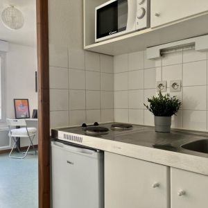 Studio à louer à SAINT ETIENNE - Photo 2