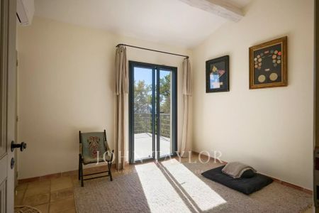 Maison à louer Valbonne, Cote d'Azur, France7 500 EUR / Mois - Photo 2