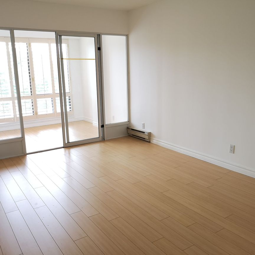 For Lease - 456 College Street Unit# 404, Toronto, Ontario - Photo 1