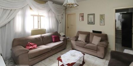 Casa para alugar com 268m², 4 quartos e 2 vagas - Foto 2