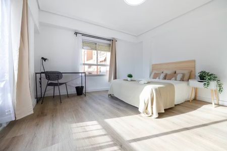 Carrer de Reig Genovés, Valencia, Valencian Community 46019 - Photo 2