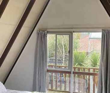 Ready to move in! - Photo 2