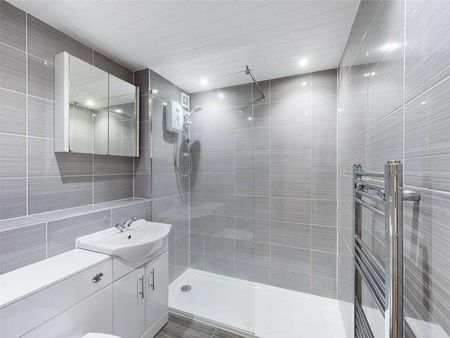 Manor Court, Urmston Lane, Stretford, Manchester, M32 - Photo 5