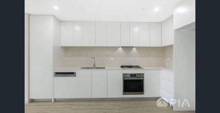 Modern 2 Bedrooms High Level Apartment In Prime Location For Lease!! - Photo 5