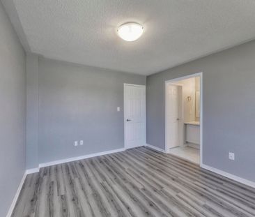 For Lease - 487 Rossland Road, Ajax, Ontario - Photo 6